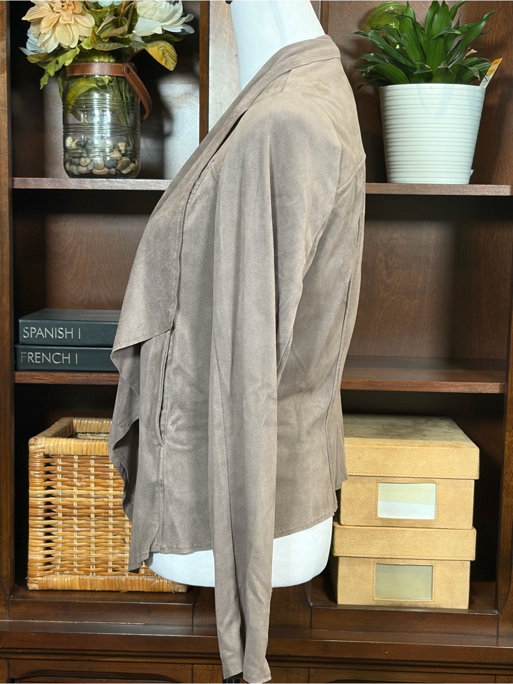 KUT from the Kloth Tayanita Tan Faux Suede open front draped Jacket in Tan M - Picture 3 of 14